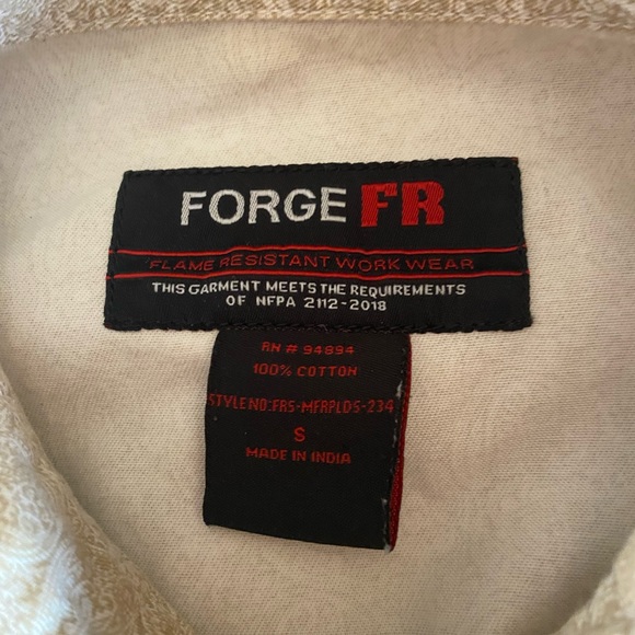 Too small - Picture 3 of 3